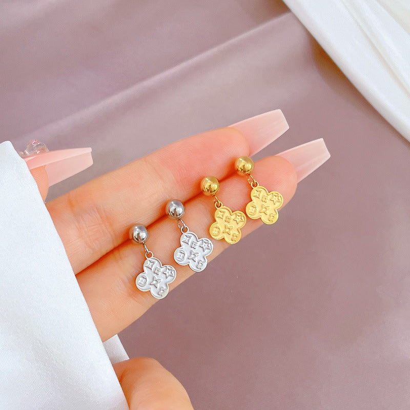 Pendientes de acero de titanio geométricos minimalistas con trébol de la suerte para mujer