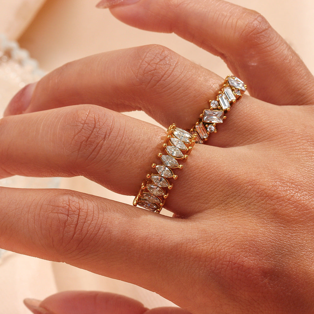 Fashionable Geometric Stainless Steel Ring with Rhinestone Inlay for Women, Electroplated Elegant Hand Jewelry