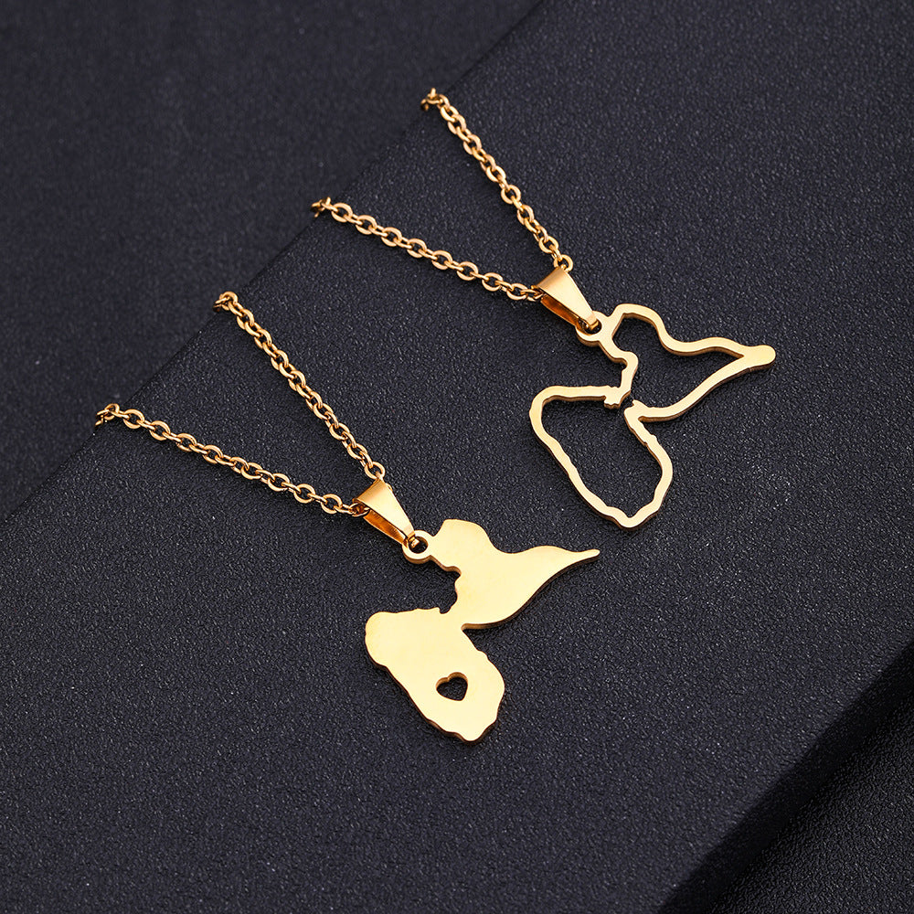 Collana con pendente a cuore geometrico etnico in acciaio inossidabile con ciondolo in acciaio al titanio e finitura galvanizzata, unisex