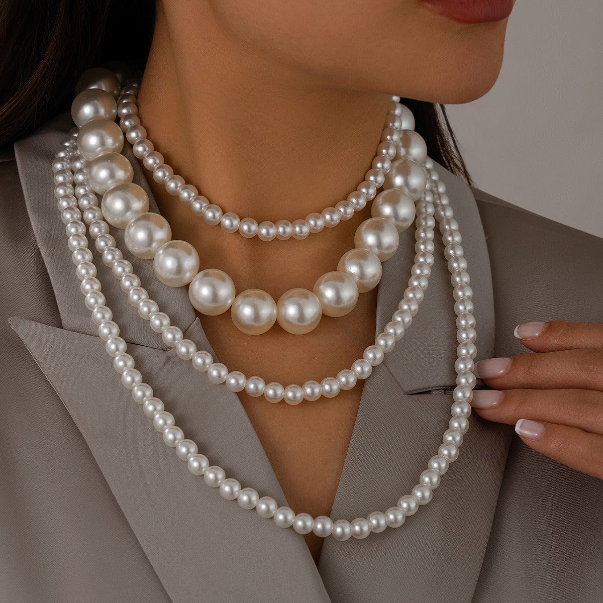 Luxury Elegant Multi-Layer Imitation Pearl Alloy Teardrop Pendant Necklace for Women