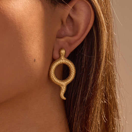 Fashionable Geometric and Animal-Shaped Stainless Steel Snake-Style Earrings with 18K Gold Plating Waterproof Minimalist Women's Ear Jewelry