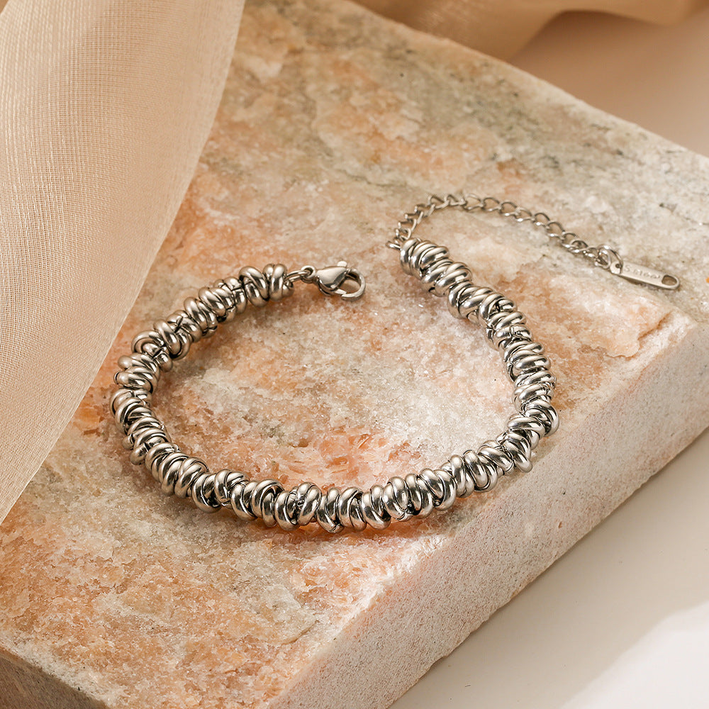 Bracciale da donna minimalista geometrico in acciaio al titanio con finitura placcata e design a catena spessa