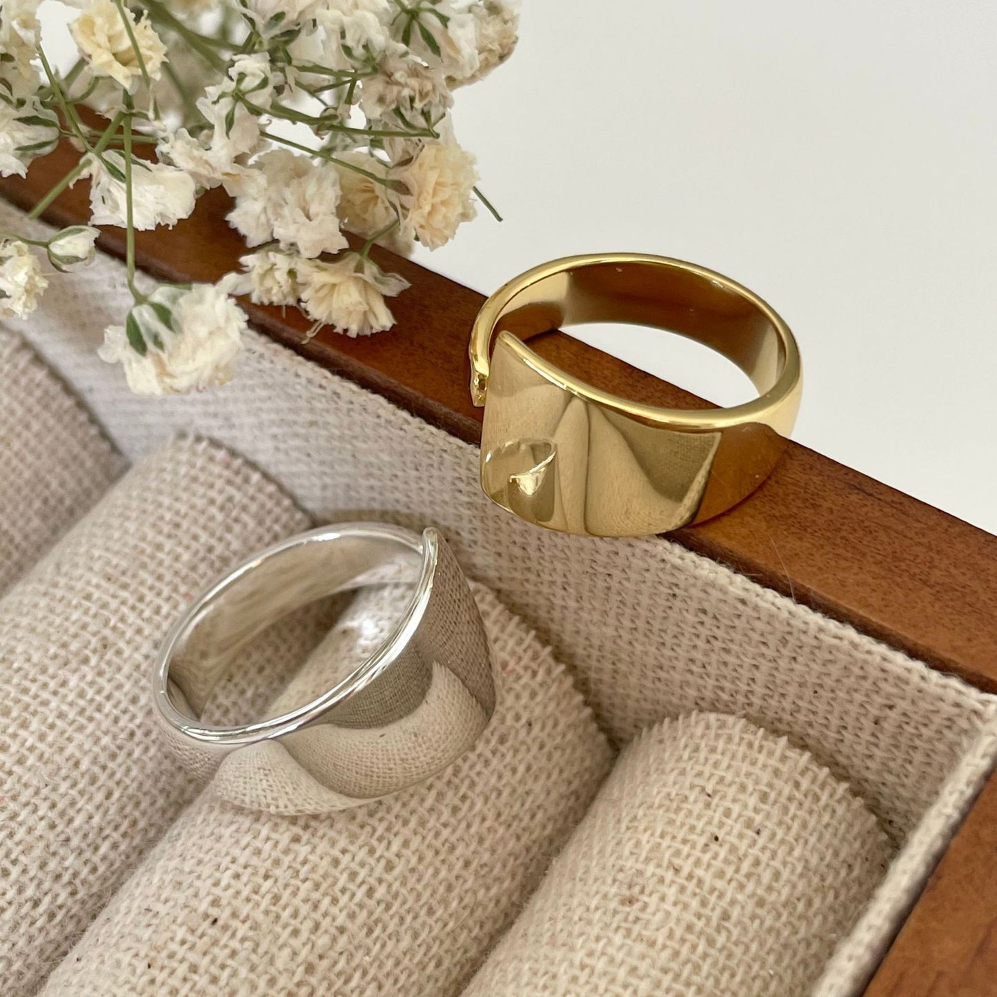 Minimalist Staircase-Shaped 925 Sterling Silver Ring for Women with Folded Design Accent