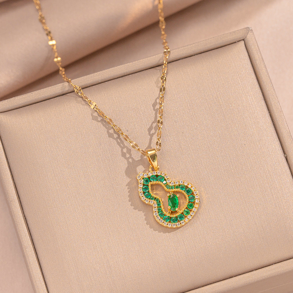 Collana con Ciondolo a Zucca Cava in Stile Vintage in Rame Placcato Oro 18K con Catena in Acciaio al Titanio da Donna