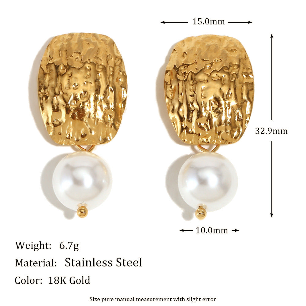 Orecchini a perno da donna alla moda, vintage, geometrici, in acciaio inossidabile con placcatura in oro 18K e texture martellata con accenti di perle