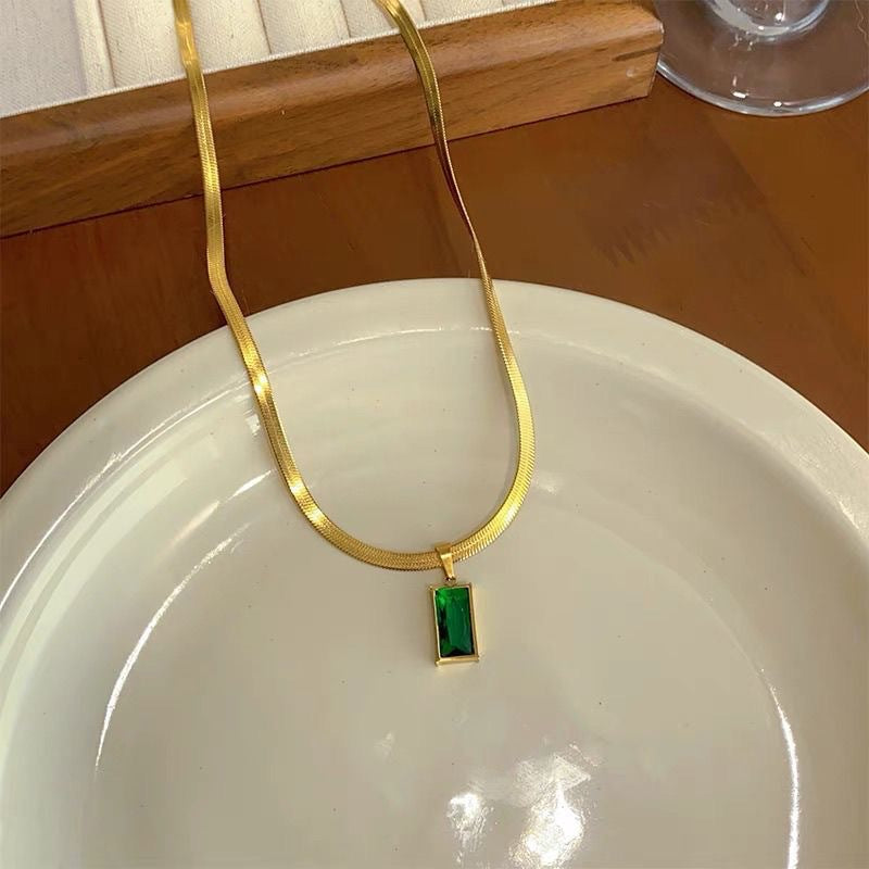 Minimalist Luxury Geometric Emerald Cubic Zirconia Plated Titanium Steel Snake Chain Necklace for Women