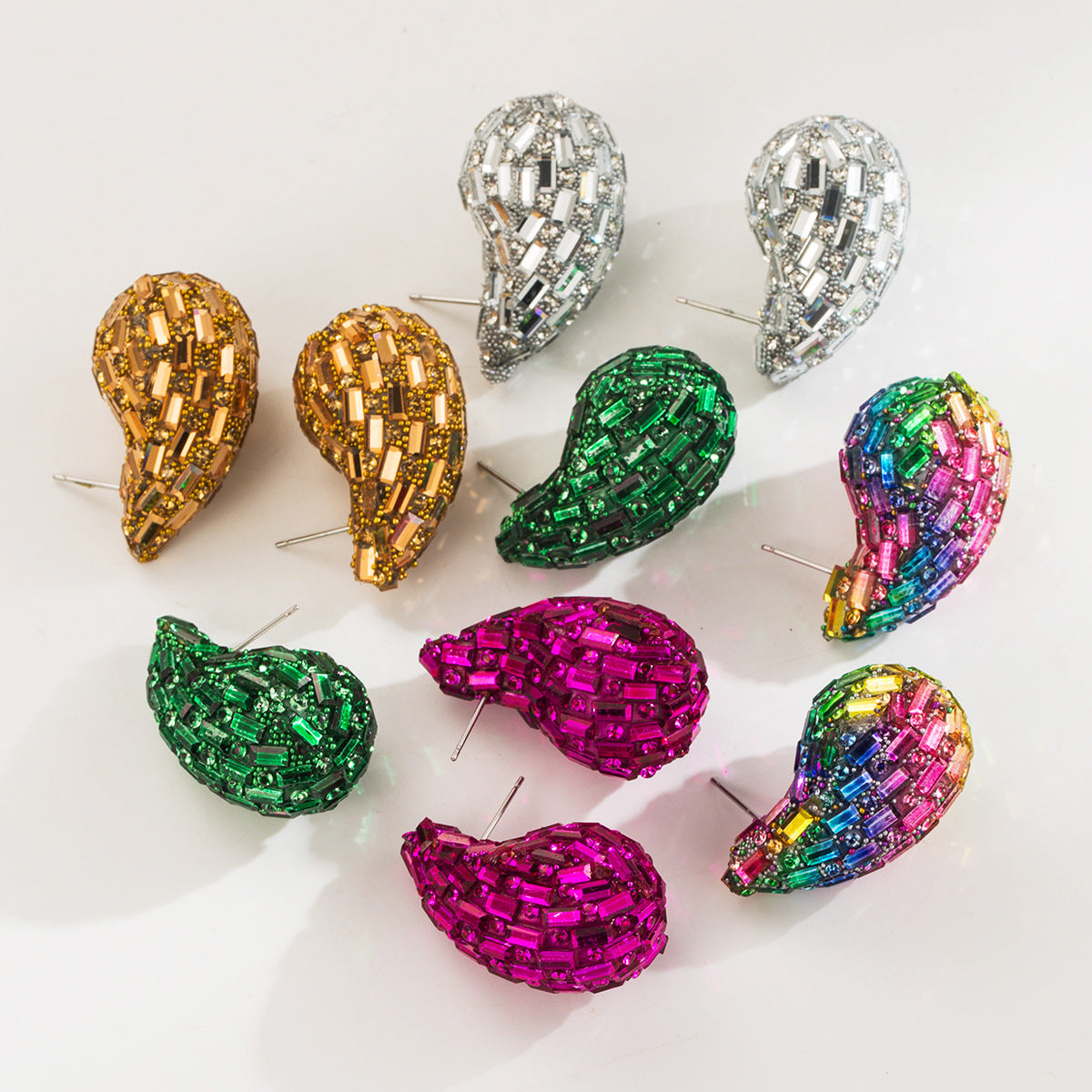 Pendientes de aleación con forma de lágrima, diseño artístico vintage, incrustaciones de diamantes de imitación y diseño de color degradado
