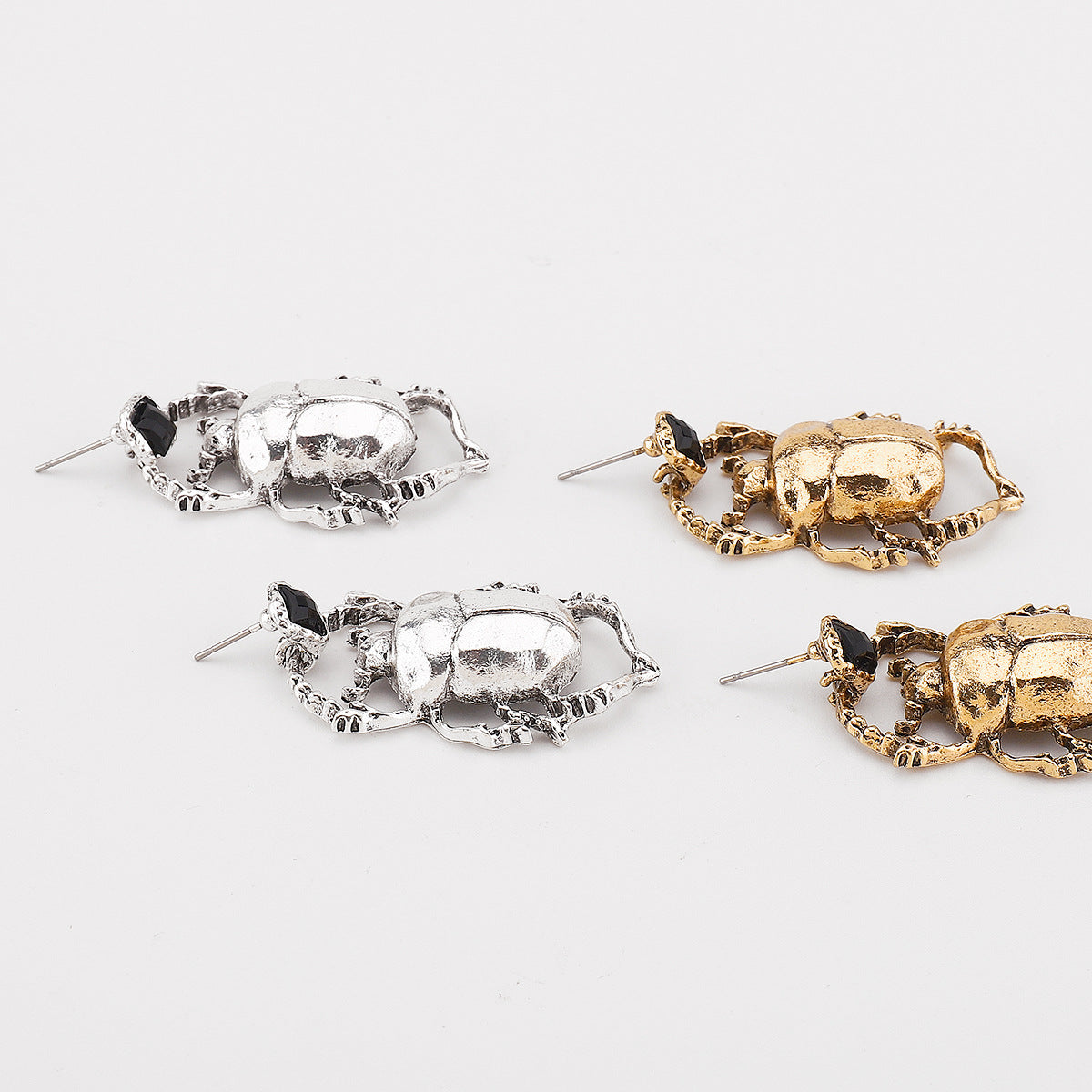 Pendientes de aleación con forma de escarabajo, estilo vintage exagerado, para mujer, con acabado galvanizado