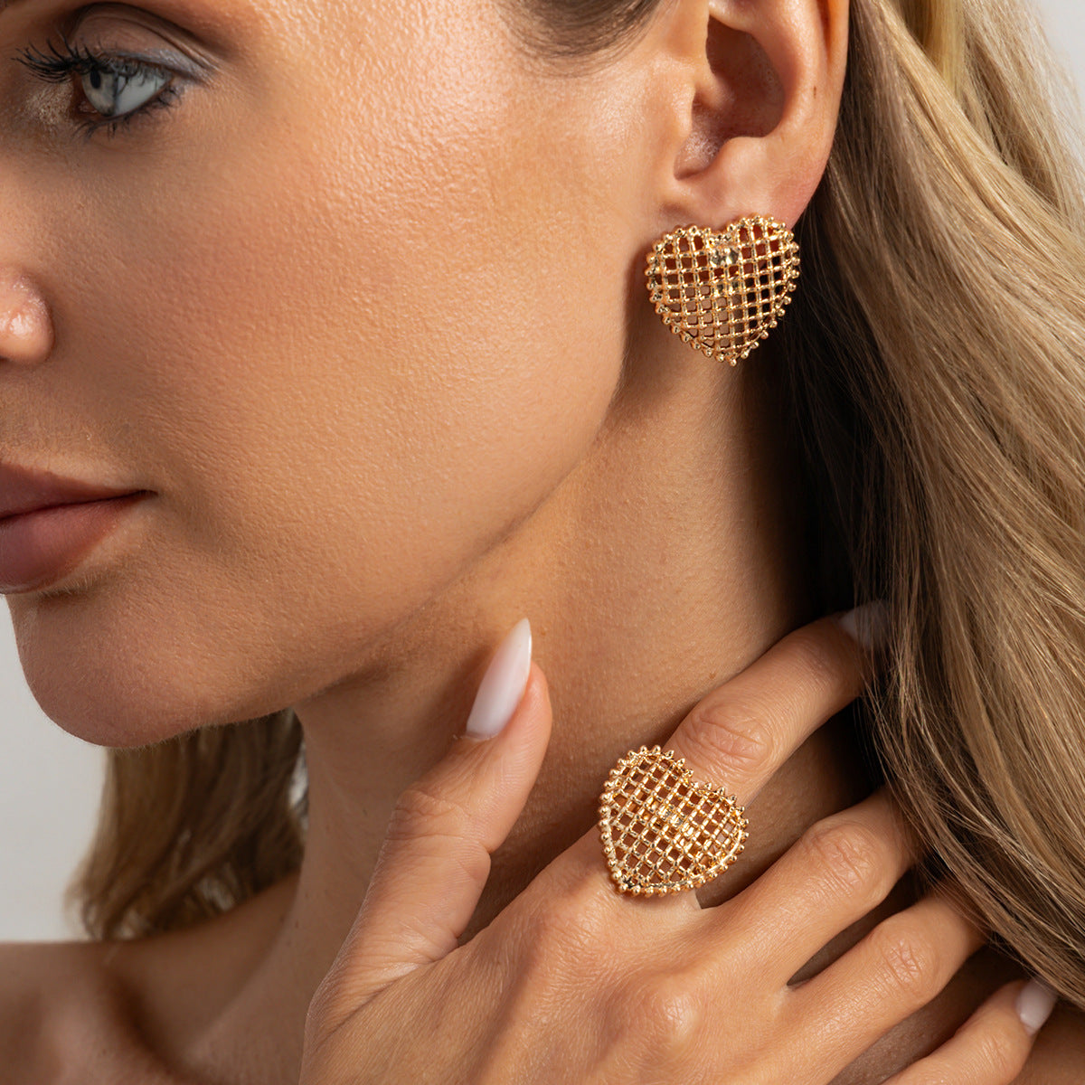Sweet Heart Zinc Alloy Plated Earrings for Women