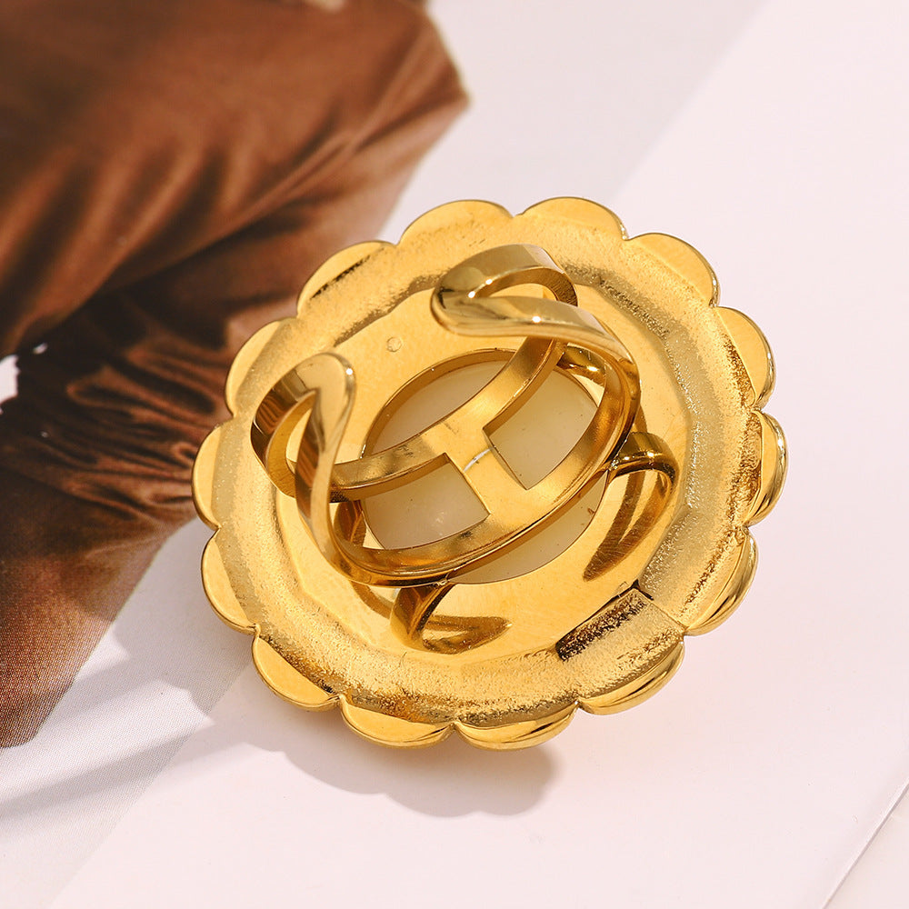 Vintage Luxury Flower-Shaped Stainless Steel Plated 18K Gold Open Ring with Pearl-Like Accents for Women