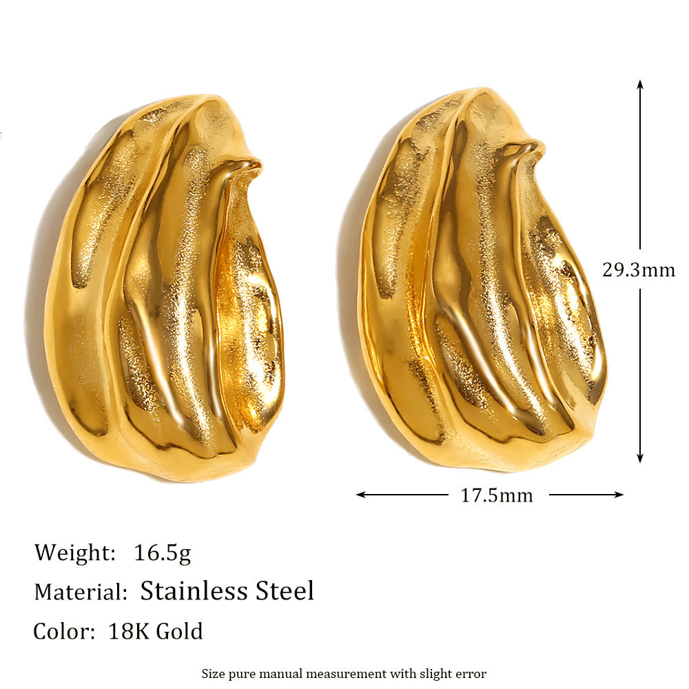 Fashionable Geometric Pearl and Black Onyx Eye Stud Earrings in Stainless Steel with 18K Gold Plating