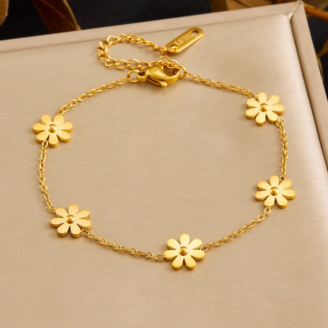 Minimalist Sweet Gold Plated Floral Stainless Steel Bracelet