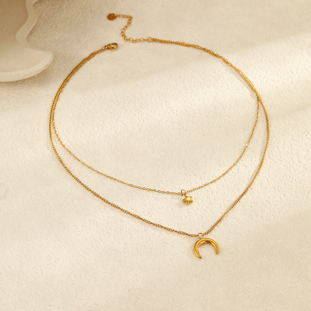 Collana a stella e luna in acciaio inossidabile placcato oro 18 carati da donna in stile vintage