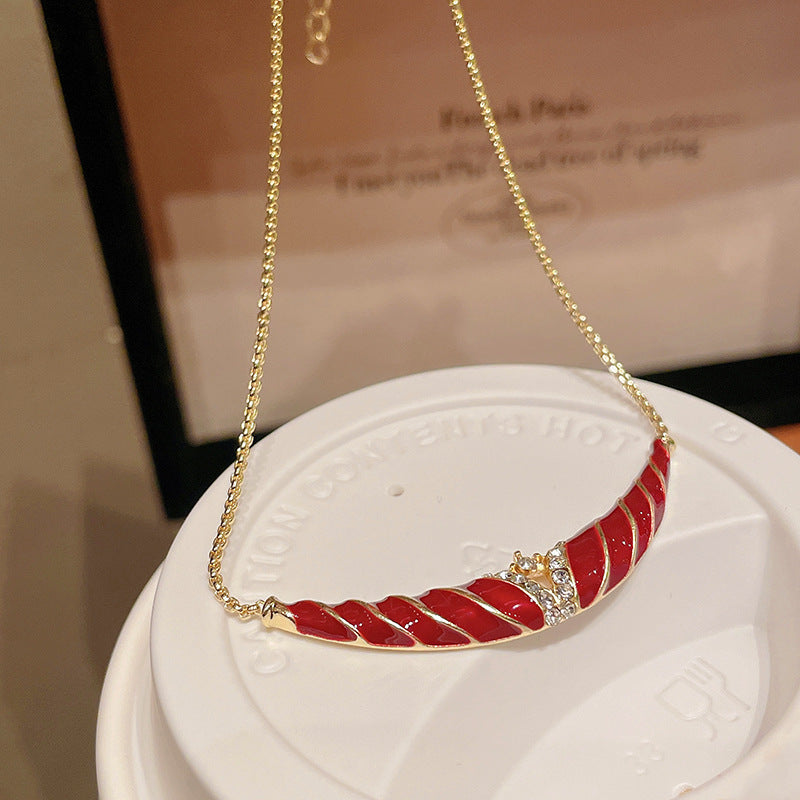 Vintage Geometric Pendant Necklace for Women Alloy Chain with Plated Finish Minimalist Retro Aesthetic