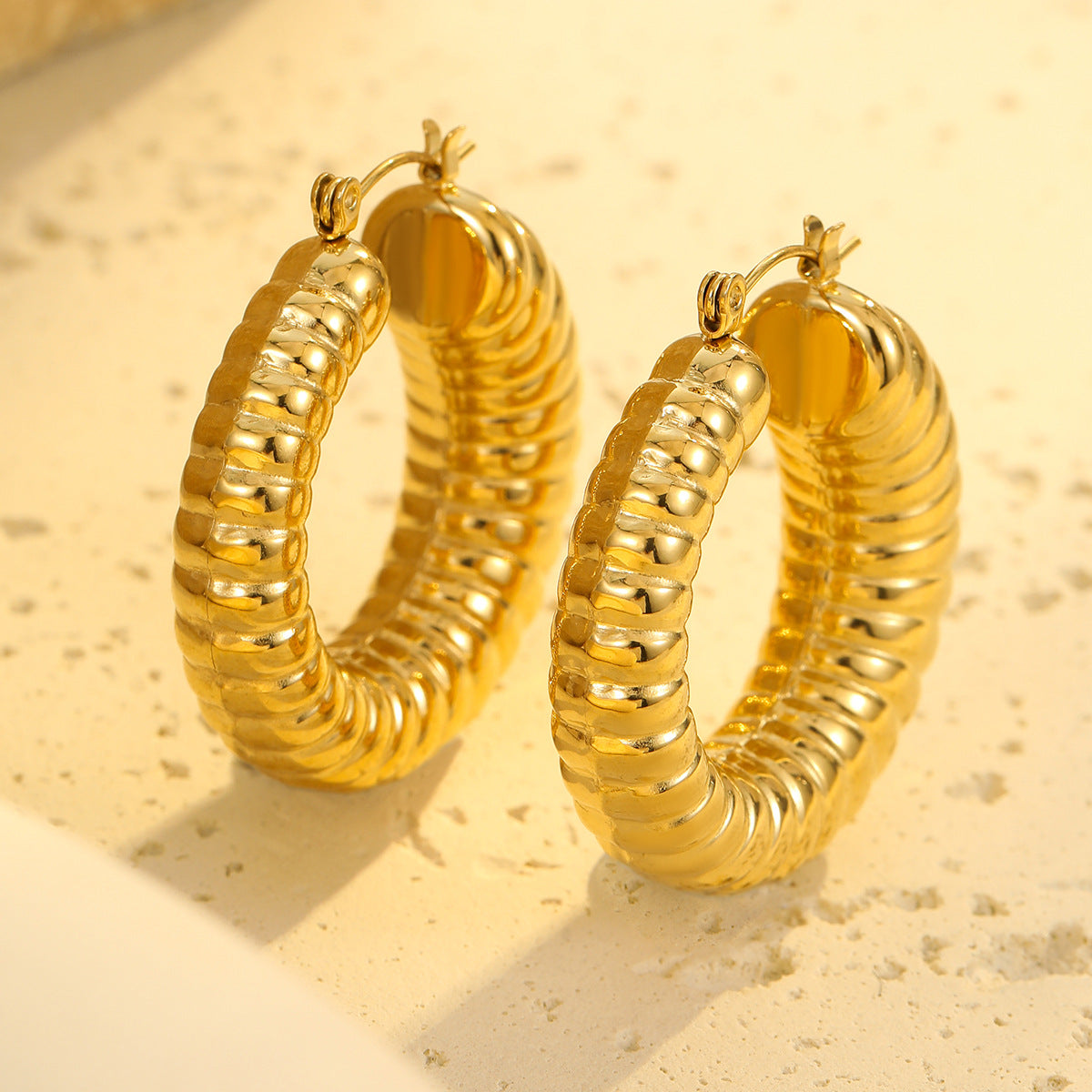 Orecchini da donna in acciaio inossidabile a forma geometrica vuota, stile vintage, placcati oro 18 carati
