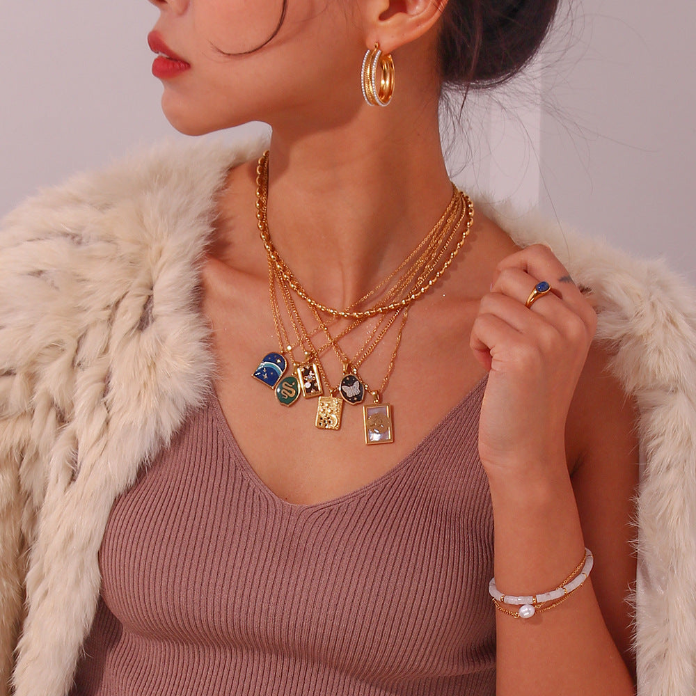 Collana Pendente Geometrica Minimalista da Donna in Acciaio Inox con Placcatura in Oro 18K e Finitura Smaltata