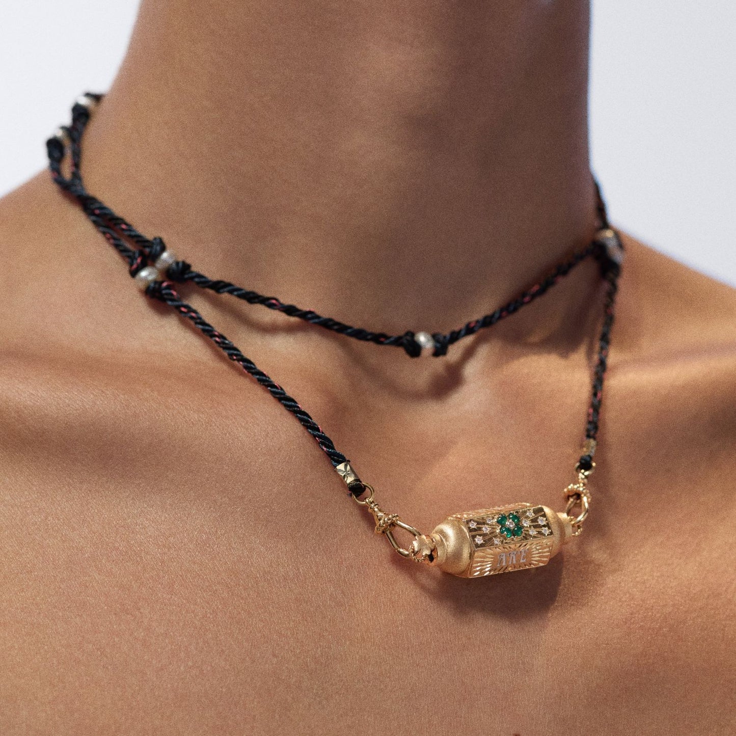 Collana Amore Tarot Occhio Stellare Geometrico in Rame Placcato Oro con Catena Regolabile