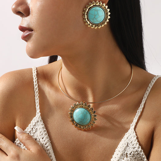Collar de aleación con incrustaciones de turquesa, diseño floral geométrico vintage y acabado chapado en oro para mujer