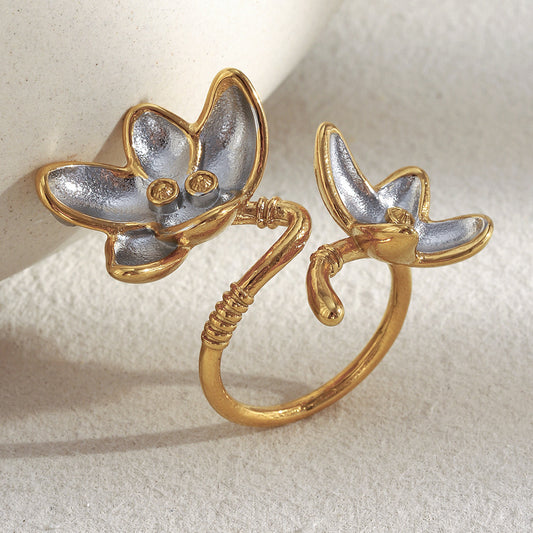 Anillo de apertura bicolor de acero inoxidable chapado en oro de 18 quilates con diseño floral minimalista para mujer