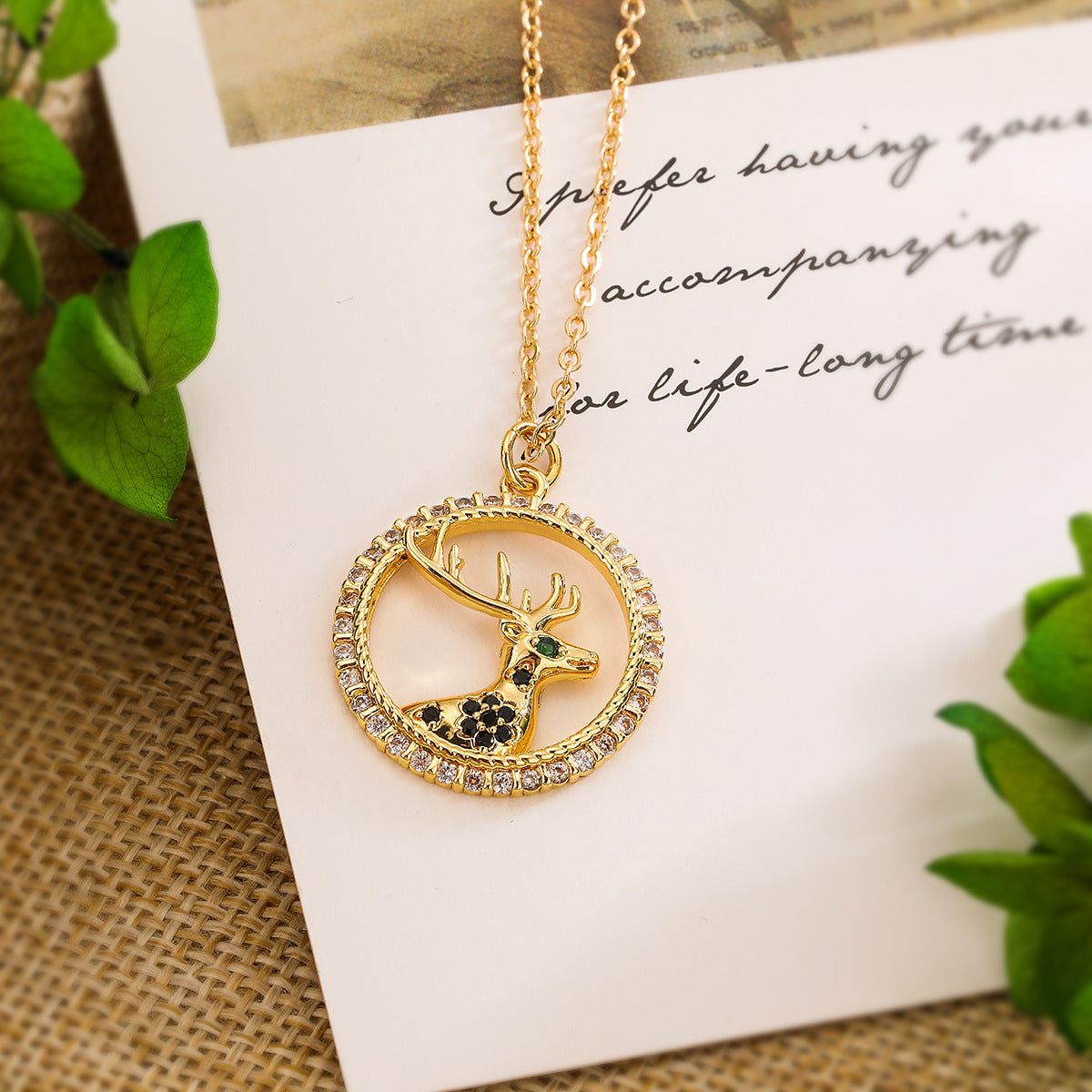 Collana con Pendente Minimalista a Forma di Animale in Rame Placcato Oro e Zircone da Donna