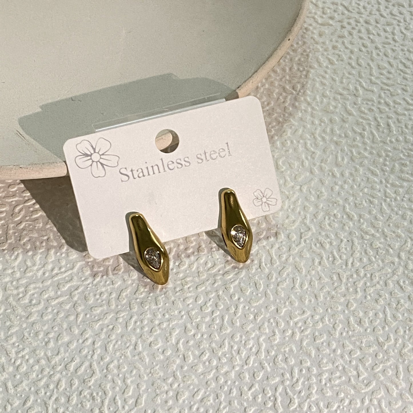 Sweet Geometric Snake Head Cubic Zirconia Plated Titanium Steel Stud Earrings