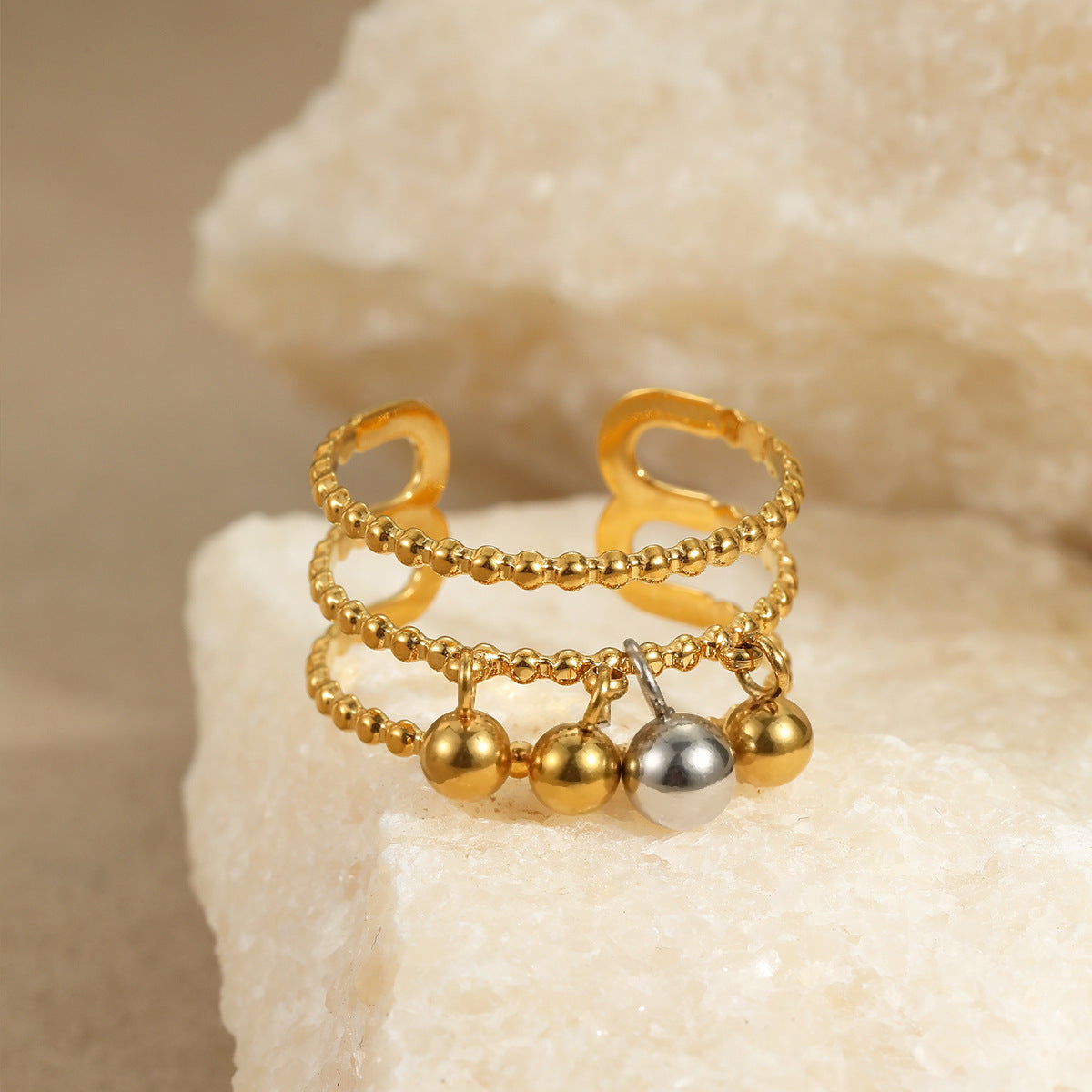 Anello Minimalista Geometrico in Acciaio Inossidabile da Donna con Design a Sfere Intrecciate, Anello alla Moda Elettroplaccato per Ufficio e Uso Quotidiano