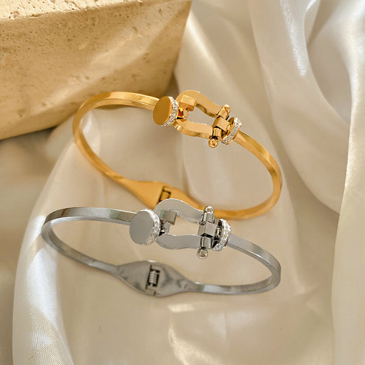 Vintage Cubic Zirconia Horseshoe Clasp Plated Titanium Steel Spring Bracelet for Women