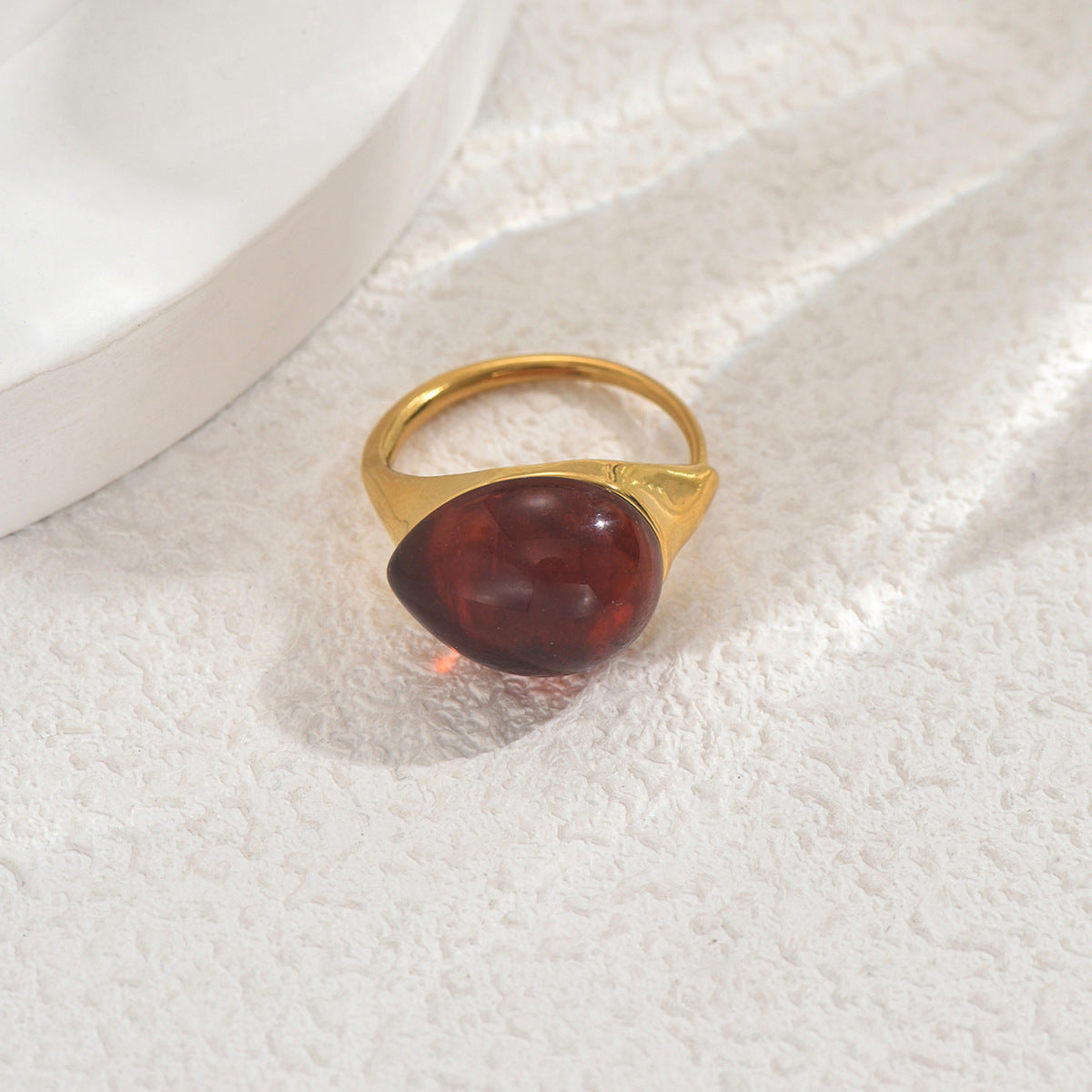 Anillo abierto ajustable Fashion-Commuter para mujer con incrustaciones de piedras preciosas en formas geométricas y de lágrima, hecho de cobre