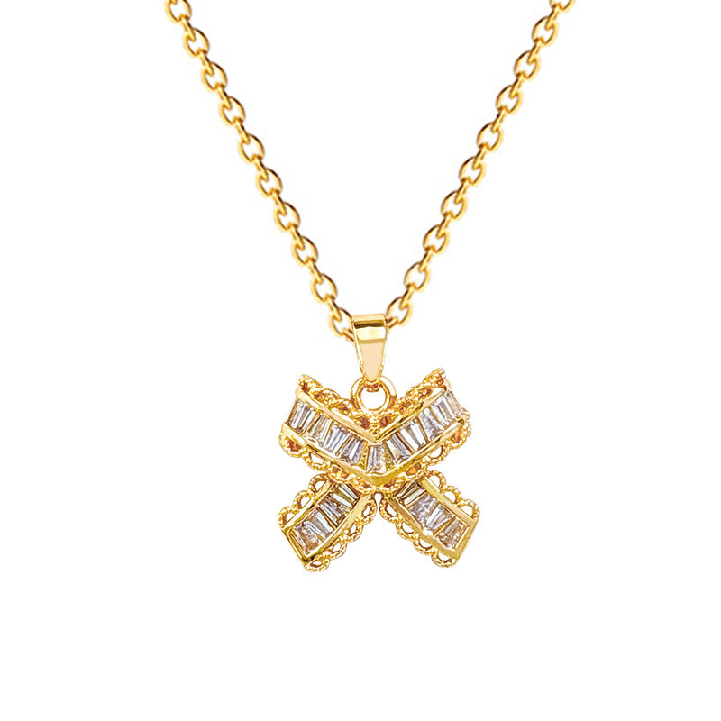 Collana a Farfalla in Acciaio al Titanio con Intarsi di Strass, Catena Delicata per Clavicole in Stile Fresco e Dolce