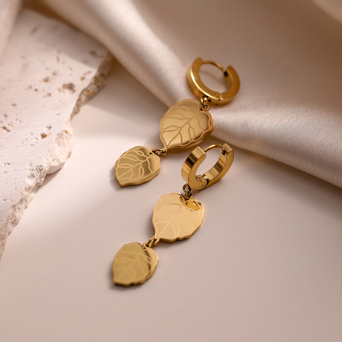 Minimalist Leaf-Shaped Titanium Steel Earrings for Women with Real Gold Plating, Fashionable and Versatile Ear Jewelry