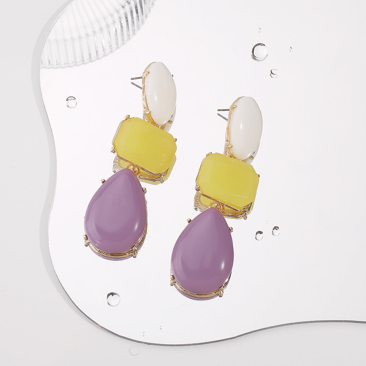 Pendientes de Resina Geométrica Minimalista en Colores Jalea con Base de Aleación Chapada en Oro para Mujer