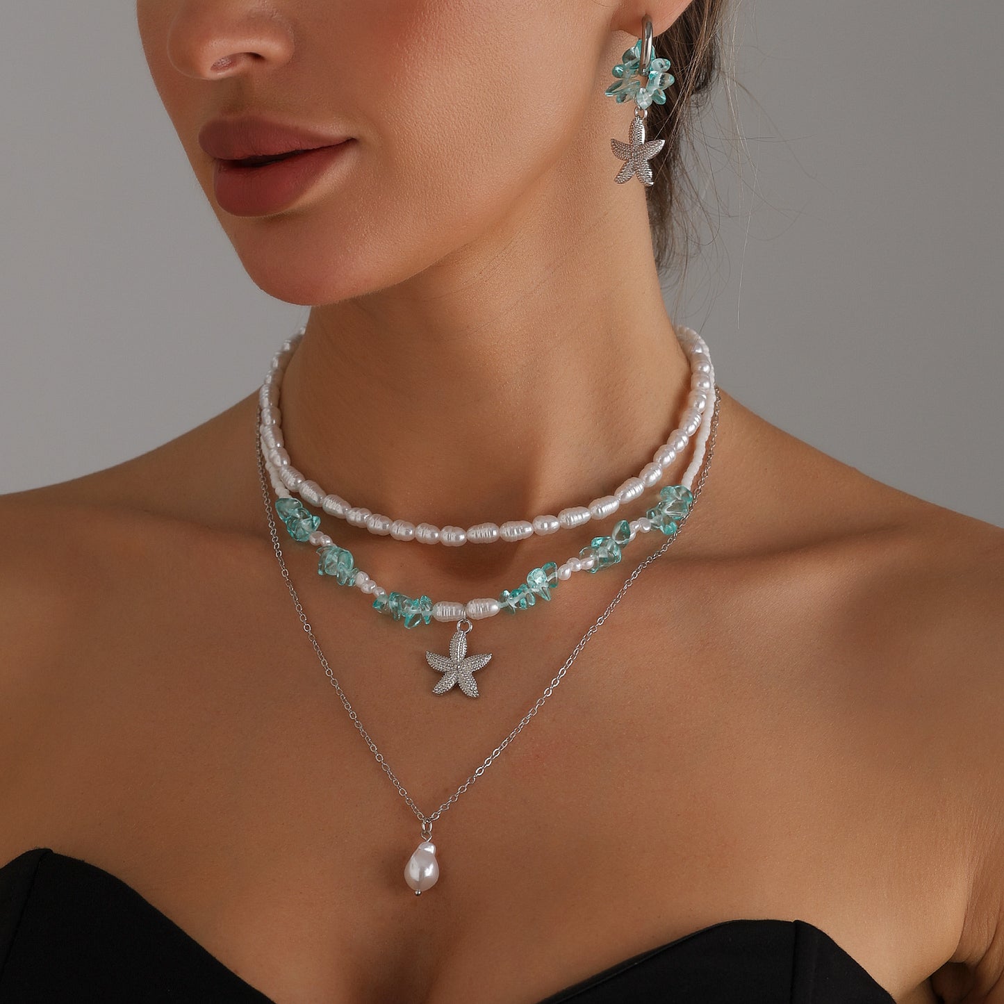 Sweet Streetwear Geometric Starfish Alloy Necklace with Crystal and Imitation Pearl Plated Finish Multi-layer Cable Chain for Women