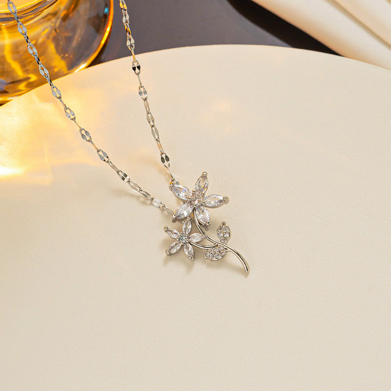 Vintage Floral Blossom Pendant Necklace for Women Made of Titanium Steel with Rhinestone Inlay and Polished Waterwave Chain