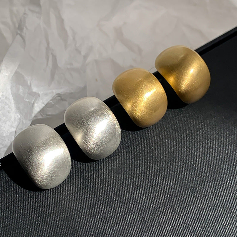 Pendientes de botón geométricos texturizados minimalistas para mujer en cobre chapado con postes de plata 925, lujo, moda, uso diario
