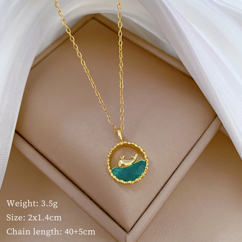 Collana con pendente a balena geometrica in acciaio al titanio con strass, lusso, fresca e dolce