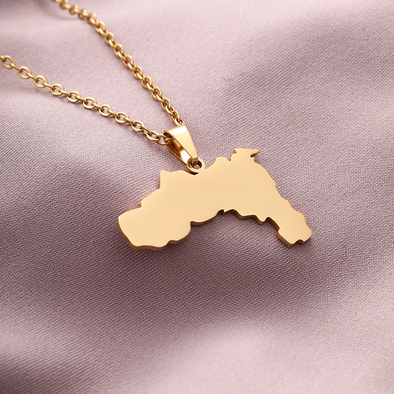 Collana con pendente in acciaio al titanio in stile etnico geometrico con catena a O in acciaio inossidabile galvanizzato per unisex