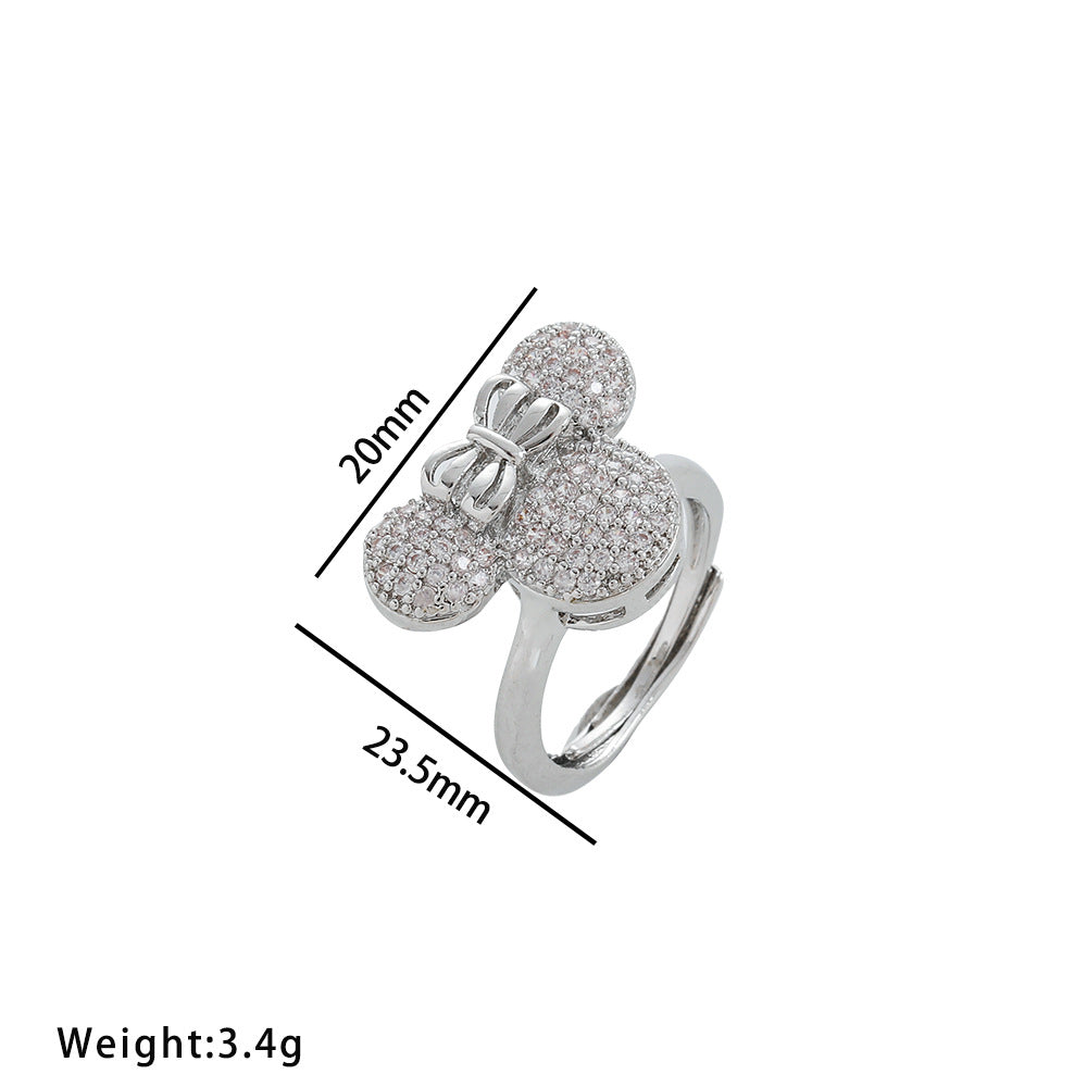 Collar con colgante de ratón geométrico minimalista para mujer, de acero de titanio con incrustaciones de diamantes de imitación y acabado chapado en cadena tipo O