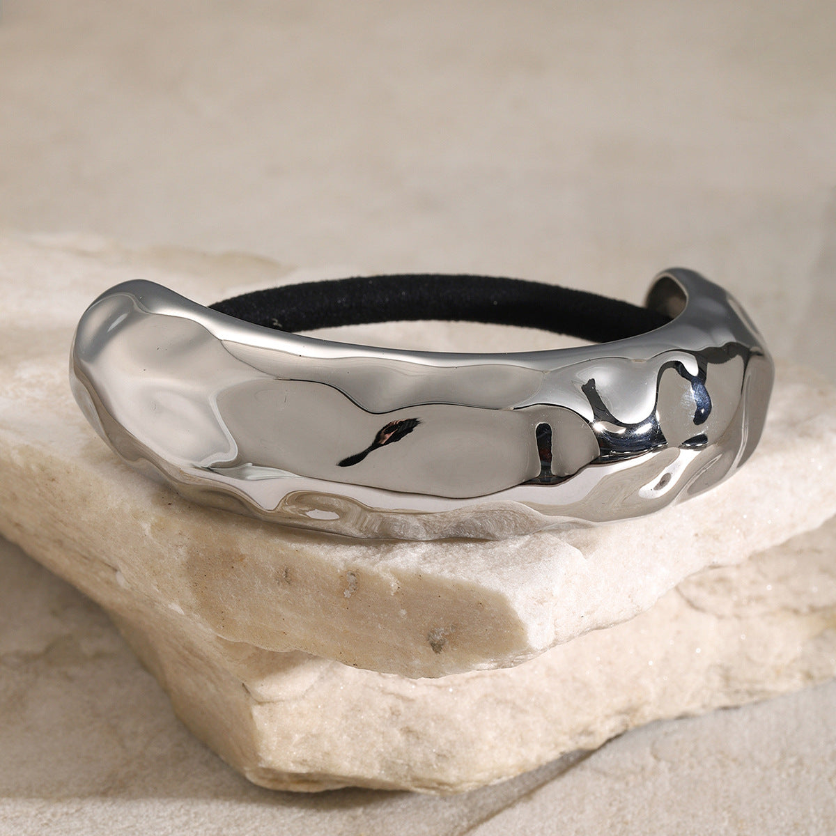 Minimalist U-Shaped Stainless Steel Hair Tie with Plated Finish for Ponytail, Fashion-Forward Office Accessory