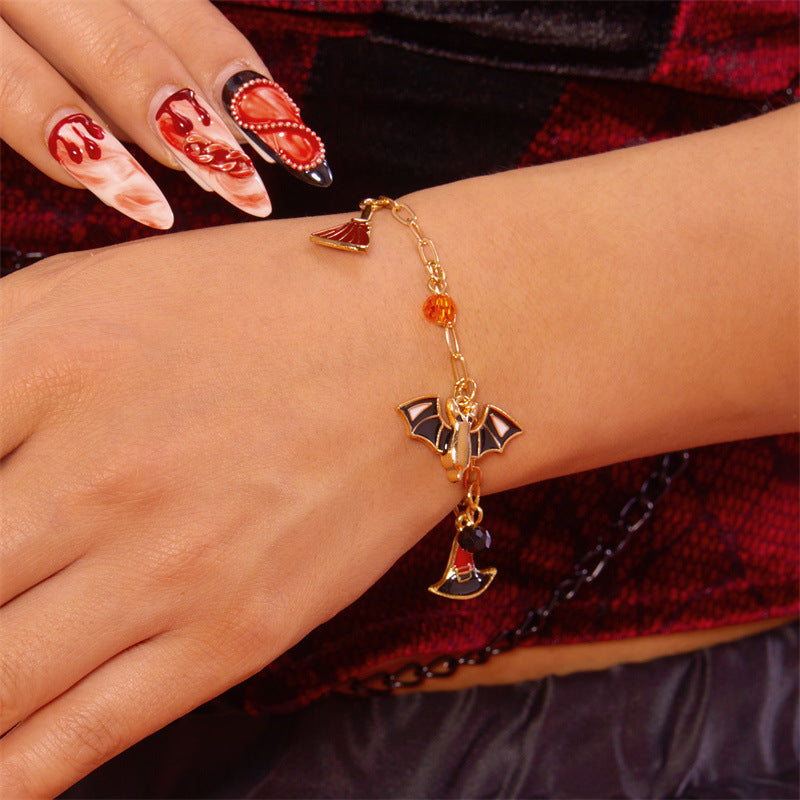 Bracciale in lega con teschio di zucca a cartone animato gotico scuro da donna con finitura placcata