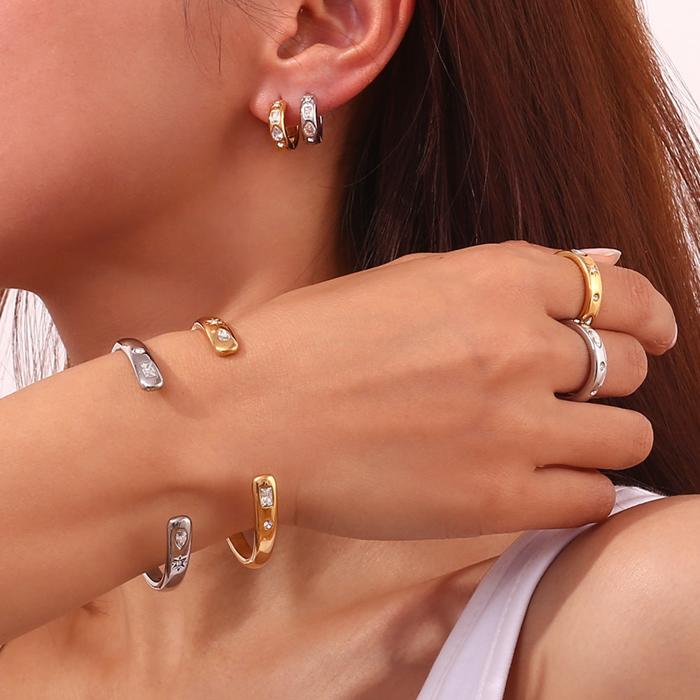 Anillo de Acero Inoxidable Minimalista Bañado en Oro de 18K con Estrella, Gota de Agua, Geométrico de Zirconia y Diamante Blanco para Mujer