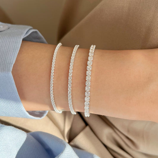 Bracciale da donna in argento sterling 925 minimalista con zirconi cubici rotondi e design a pois