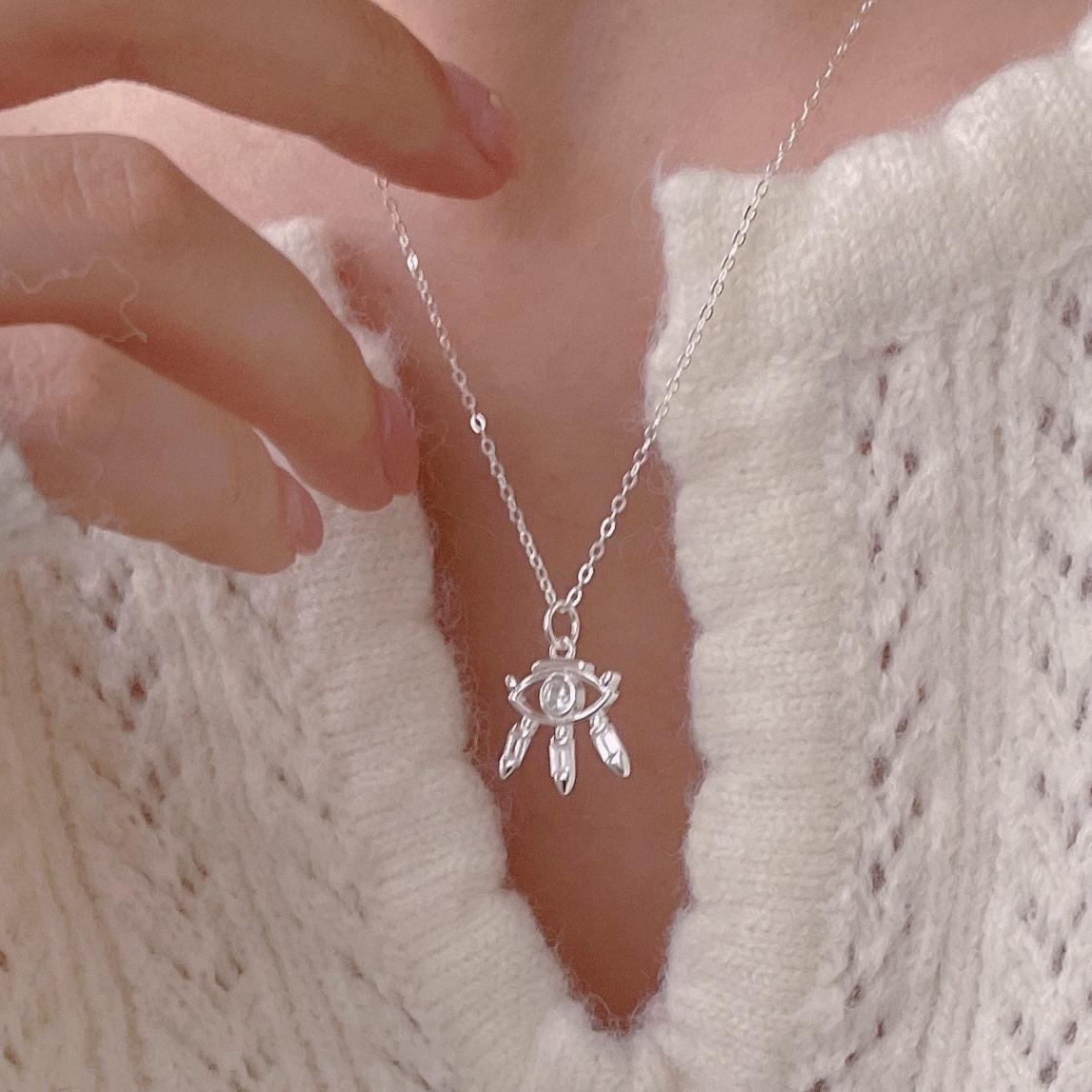Collana con ciondolo a occhio geometrico minimalista in argento sterling 925 con zirconi cubici