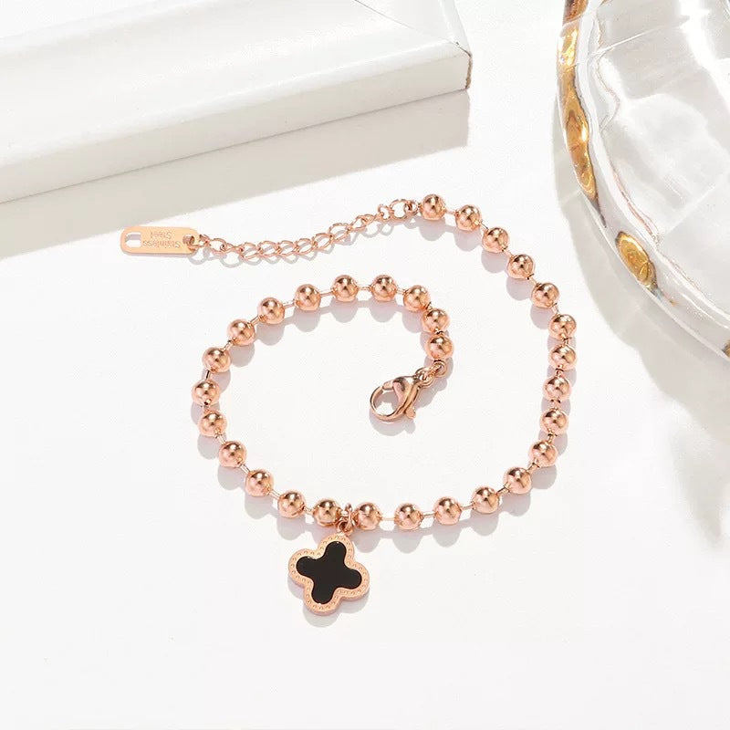 Minimalist Four-Leaf Clover Pendant Bracelet for Women in Titanium Steel with Plated Finish
