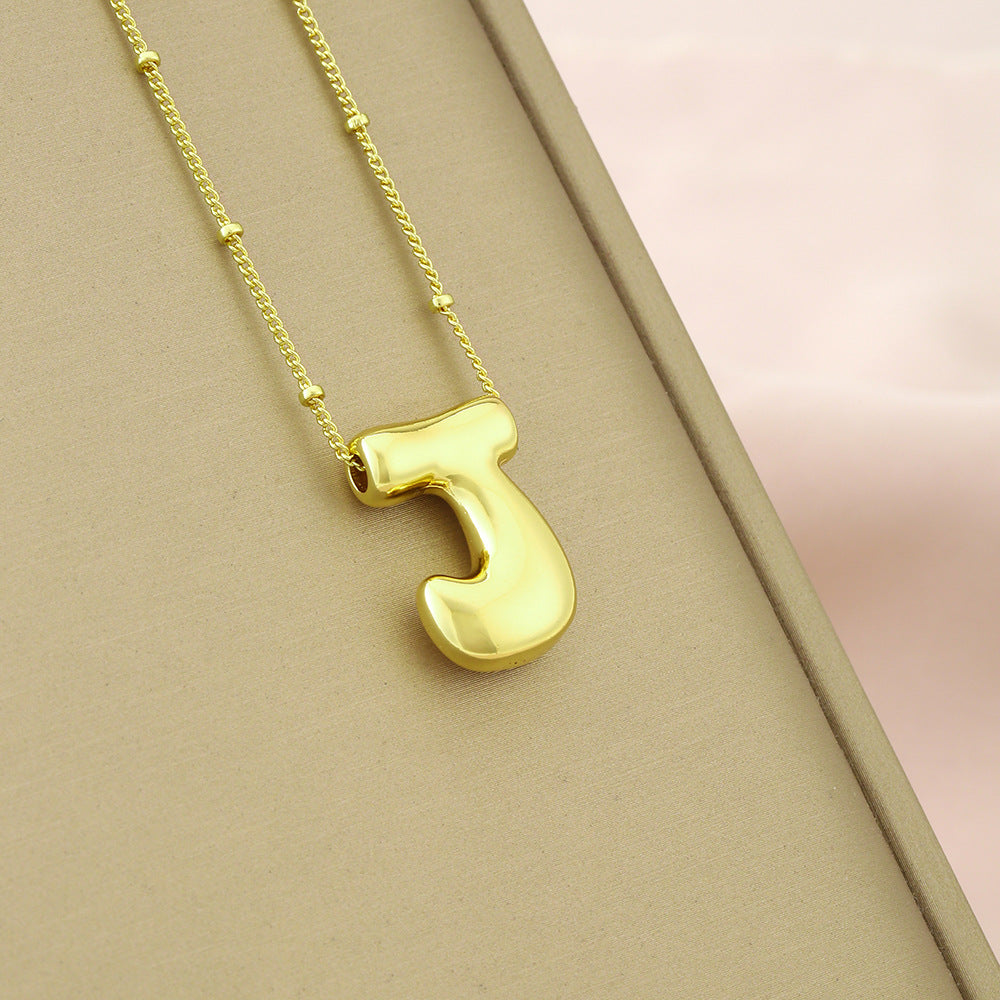 Collana girocollo minimalista da donna con ciondolo a lettera in rame placcato, catenina delicata