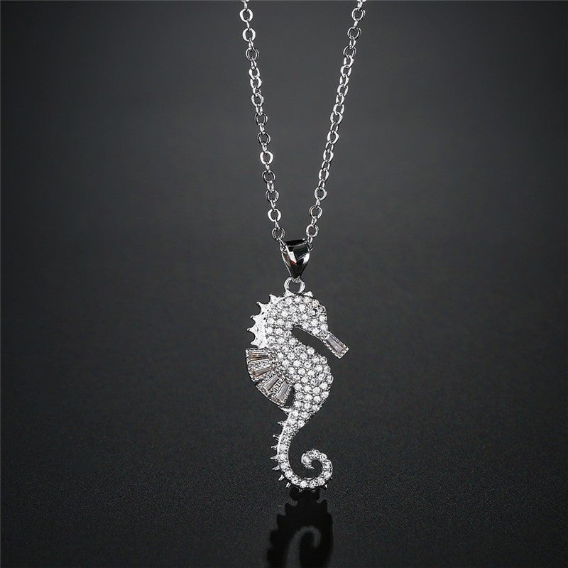 Light Luxury Fashion Micro-inlaid Cubic Zirconia Seahorse Brass Pendant Necklace for Women with Cable Chain