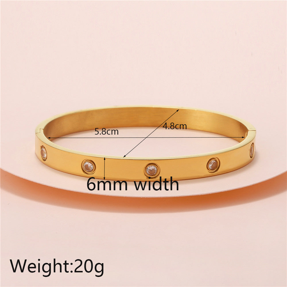 Casual Geometric Round Rhinestone Plated Titanium Steel Bracelet with Clasp