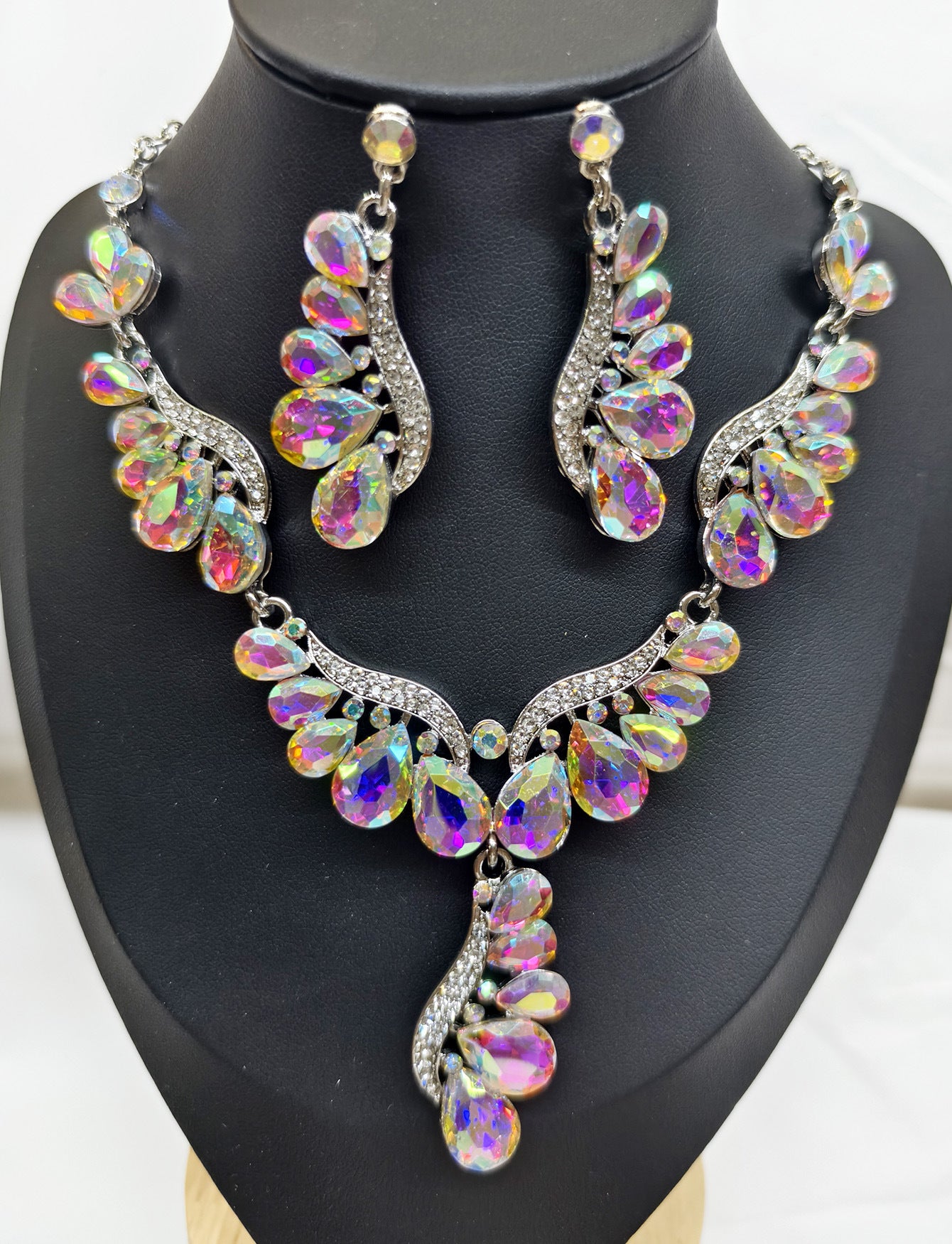 Personalized Wing-Shaped Alloy Necklace and Earrings Set with Rhinestone Drop Pendant on O-Chain for Women