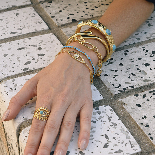 Bracciale con Chiusura OT Geometrica Ovale a Occhio di Demone in Acciaio al Titanio con Finitura Placcata per Donna