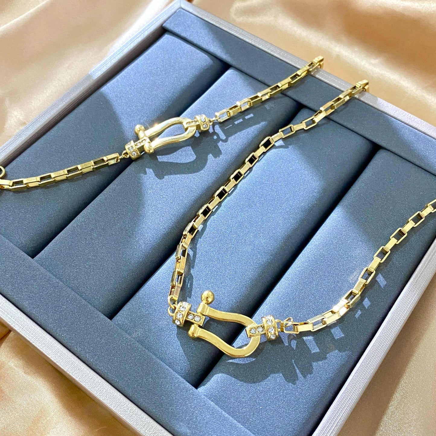 Elegant Geometric Stainless Steel Rhinestone Inlay Necklace for Women
