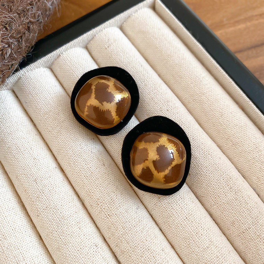 Pendientes de tuerca retro geométricos con diseño de estampado de leopardo con textura de terciopelo para mujer, aleación galvanizada, accesorio de moda minimalista de lujo